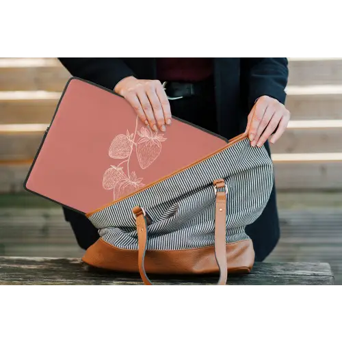 Minimalistisch - Illustratie - Aardbei - Tak laptophoes neopreen klein -tas
