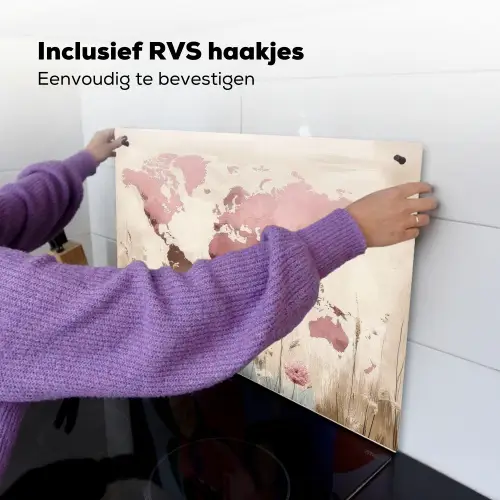 Wereldkaart - Roze - Bloemen Inductie beschemer met haakjes klein -ky-ophangen-nl