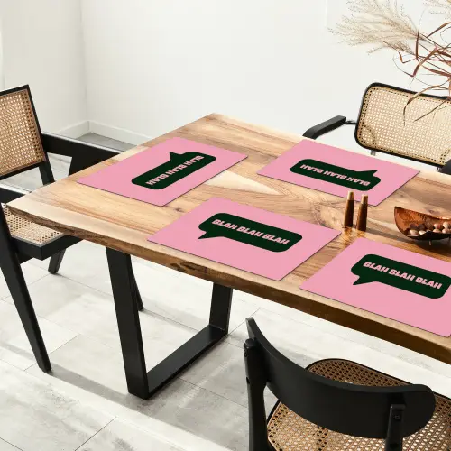 Roze - Tekstwolk - Groen - BLAH BLAH BLAH Placemat vinyl groot -zzsfeer4_Kitchenyeah-website