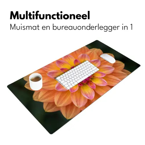Dahlia - Bloem - Oranje Muismat XXL klein -sfeer4