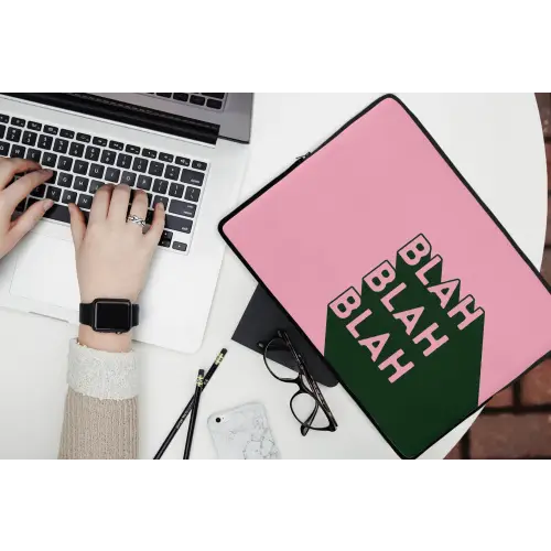 Tekst - Grafisch - Groen - Schaduw laptophoes neopreen klein -bureau