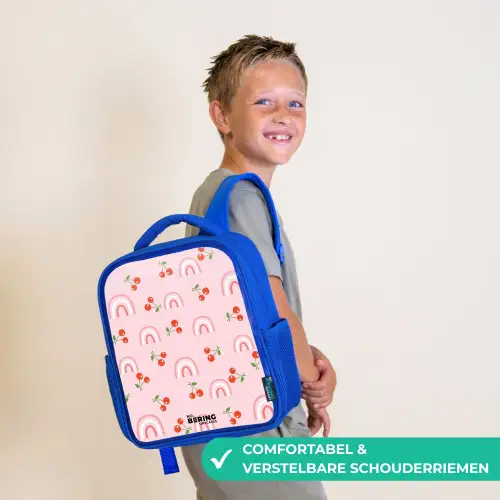Roze met regenboog en kersen patroon Kinderrugzak - Blauw middel -sfeer3_NL