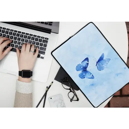 Vlinders - Sierlijk - Blauw laptophoes neopreen klein -bureau