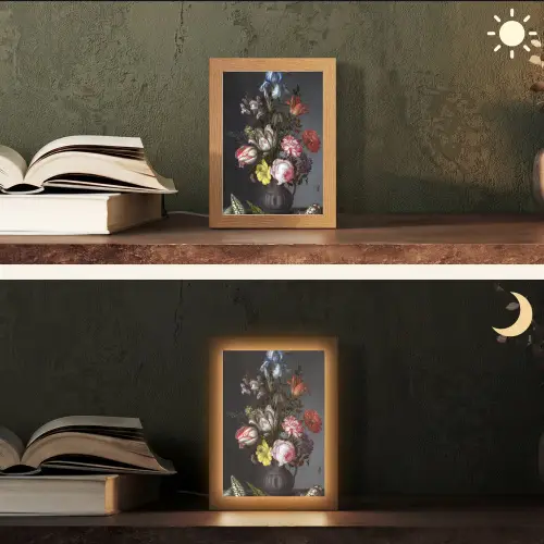 Bloemen in een vaas met schelpen en insecten - Balthasar van der Ast Light Box met kabel (Tafellamp) klein -sfeer3