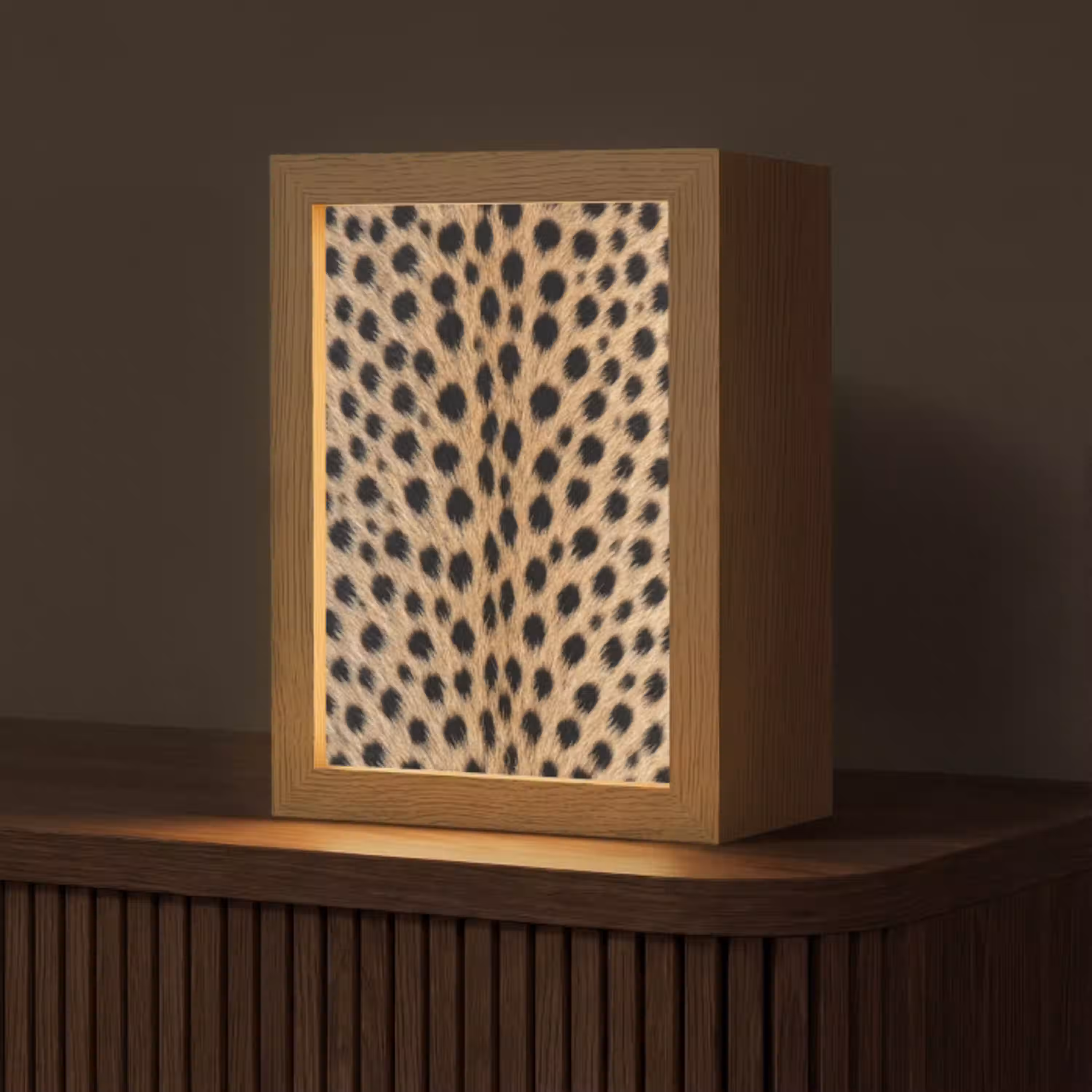 Vacht - Jachtluipaard - Zwart - Wit Light Box met kabel (Tafellamp) klein -z3d_website