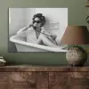 Bad - Vrouw - Zwart - Wit PET vilt klein -sfeer2