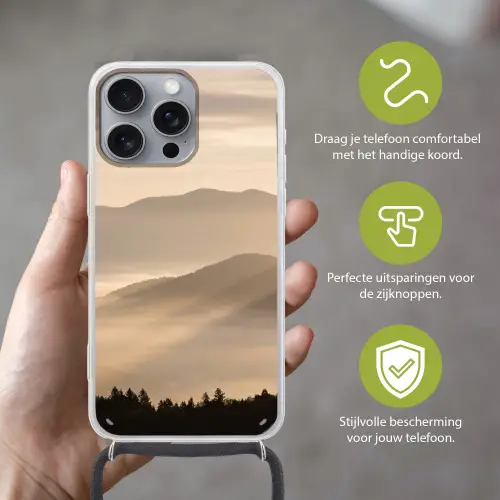 Bergen - Mist - Zonnestralen Hoesje iPhone 16 Pro Max met koord klein -sfeer2_NL