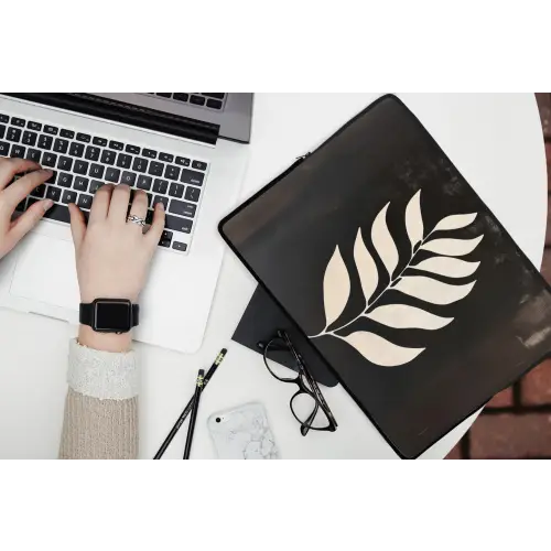 Blad - Wit - Minimalistisch laptophoes neopreen klein -bureau