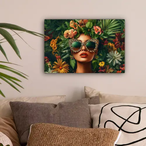 Vrouw - Panterprint - Jungle - Natuur - Luxe canvas 2cm klein -sfeer1