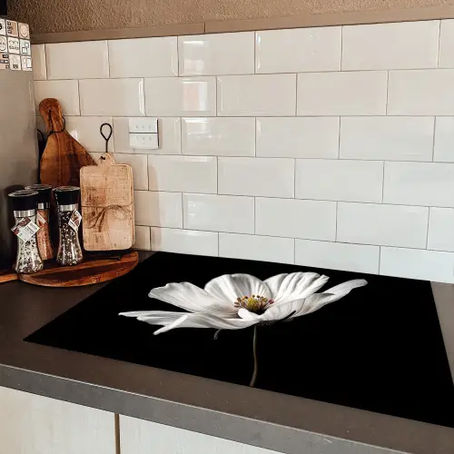 Bloem - Zwart - Wit Inductie beschermer vinyl 3mm klein -sfeer3