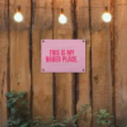 Tekst - Modern - Roze tuinposter los doek klein -sfeer1