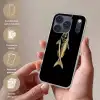 Goud - Vis - Haak - Zwart Telefoonhoesje iPhone 17 Pro klein -sfeer3_NL
