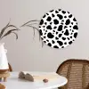 Vlekken - Zwart - Wit - Koe Wandcirkel plexiglas klein 852 -sfeer4