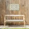 Bladeren - Bessen - Roze Tuinposter op houten frame 2 cm dik klein 845 -sfeer4