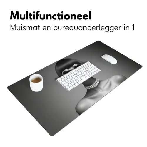 Vrouw - Zwart Wit - Ketting - Zonnebril Muismat XXL klein -sfeer4