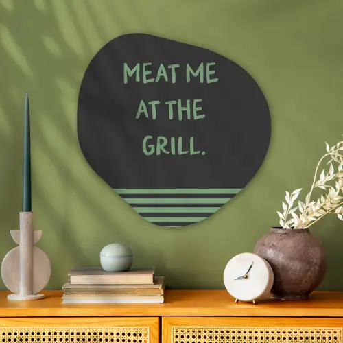 Quote - Groen - Grill - Zomer Wandcirkel Organisch Aluminium middel -sfeer2