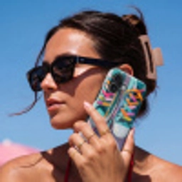 Sneakers - Veters - Kleurrijk - Schaduw Toughcase MagSafe Apple iPhone 17 klein -Sfeer2V