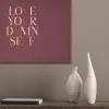 Love your damn self - Kleurrijk - Bordeaux PET vilt klein -sfeer6_closeup