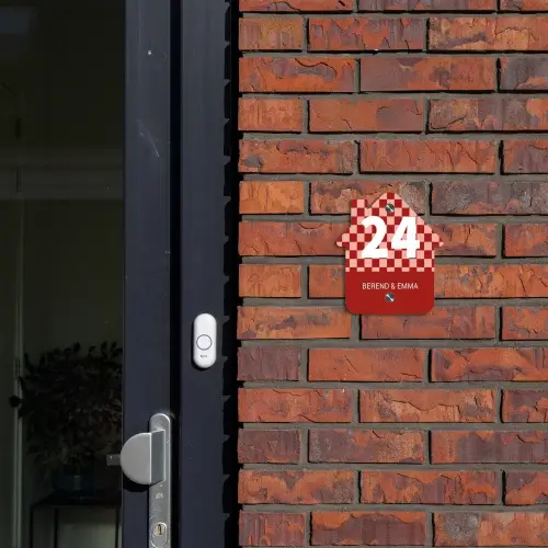 Rood - Blokjes - Klassiek Naambord Huisje klein -sfeer2