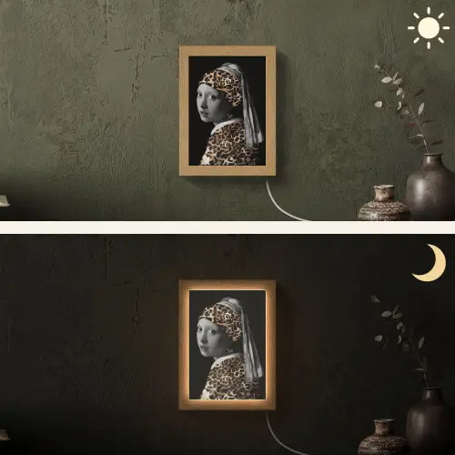 Het meisje met de parel - Johannes Vermeer - Panterprint Light Box met kabel (Wandlamp) klein -sfeer3