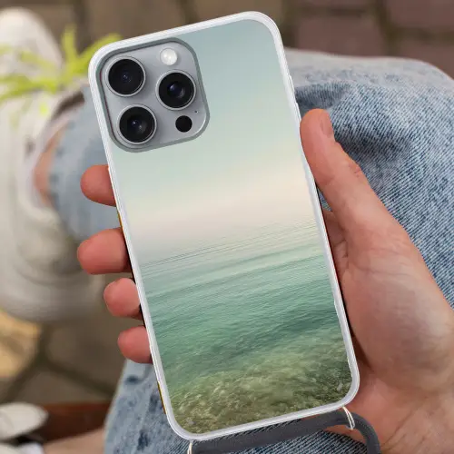 Zee - Horizon - Blauw - Mist Hoesje iPhone 16 Pro Max met koord klein -sfeer3