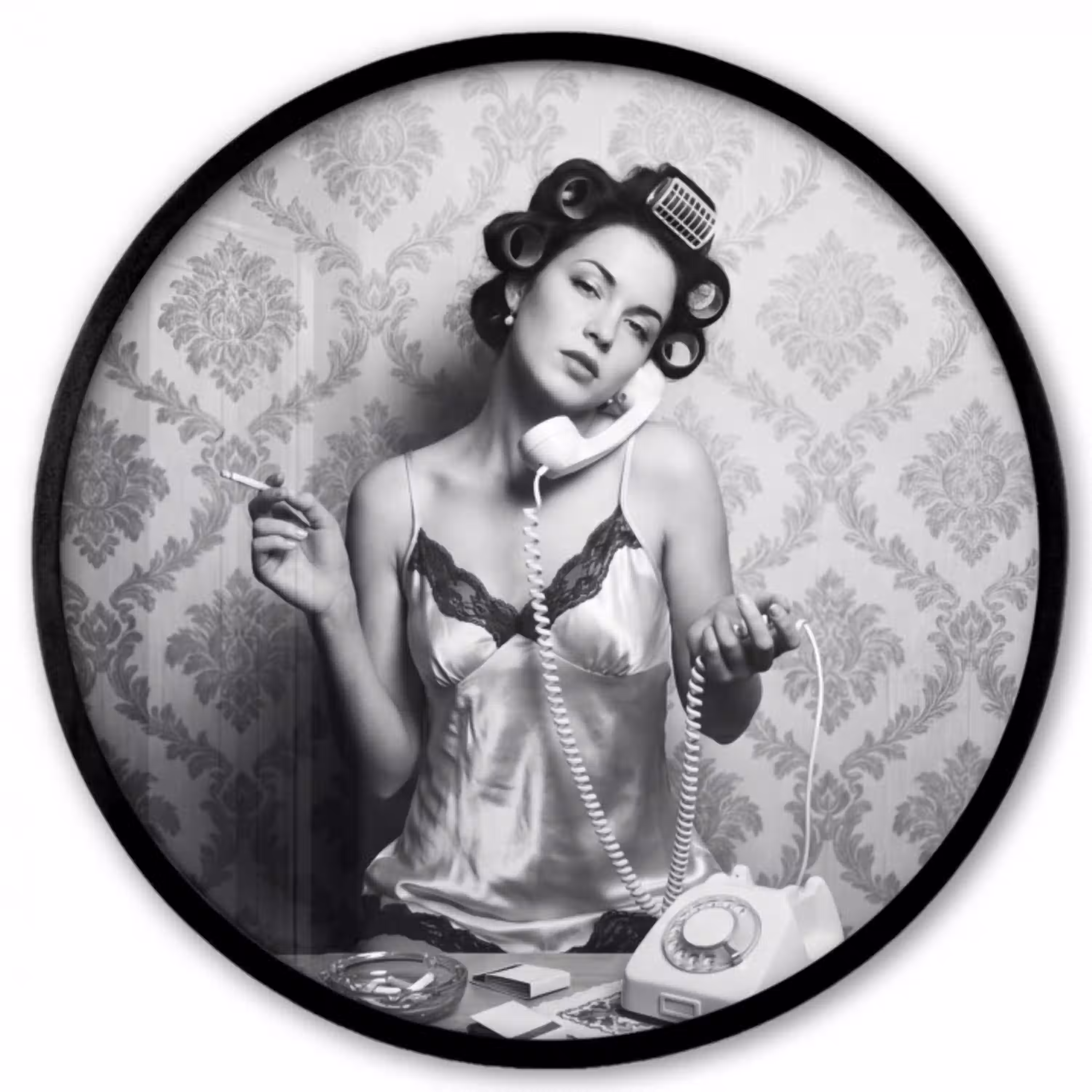 Chic - Vrouw - Zwart - Wit Fotolijst rond zonder passe partout klein -3d