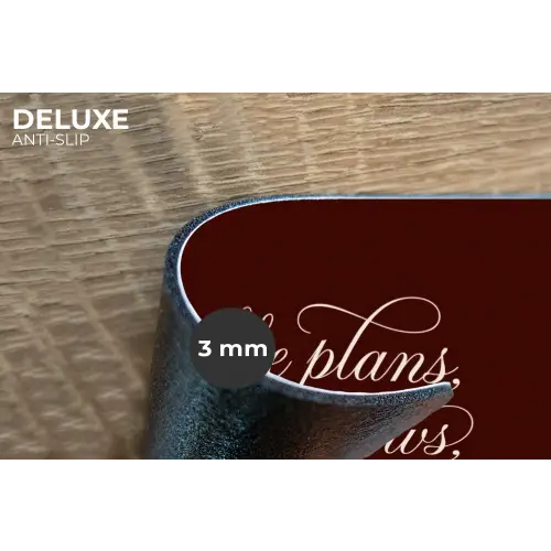 She plans she glows she achieves - Rood - Cursief Placemat vinyl groot -closeup