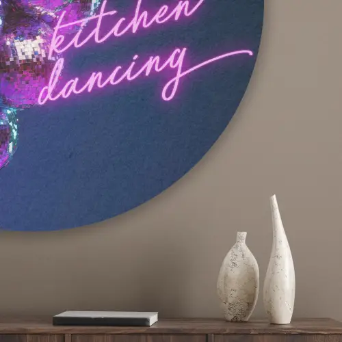 Quote - Neon - Disco - Druiven Akoestische PET Vilt - Rond klein -sfeer5_closeup