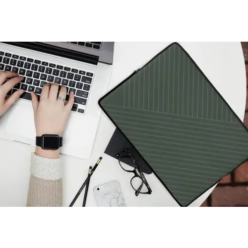 Lijnen - Abstract - Groen - Minimalistisch laptophoes neopreen klein -bureau