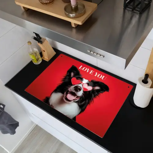 Hond - Hartjesbril - Loveyou - Rood Inductie beschemer met haakjes klein -sfeer1