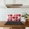 Macarons - Hartjes - Kleurrijk - Roze keuken achterwand spatscherm klein -sfeer2