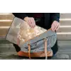 Close up - Pioenroos - Lichtroze laptophoes neopreen klein -tas
