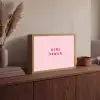Girl power - Roze - Hartje Light Box met batterij (Wandlamp) middel -sfeer2