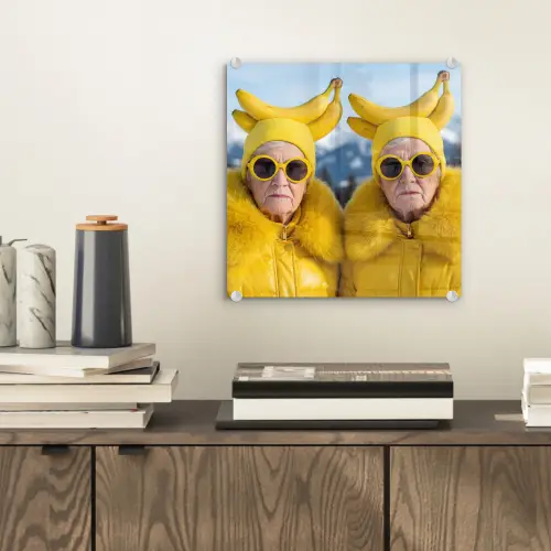 Vrouwen - Bananen - Geel plexiglas 5mm klein -sfeer1