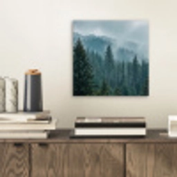 Naaldwoud - Bergen - Mist aluminium wit klein -sfeer1