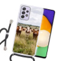 Koeien - Portret - Weide - Boerderij - Nieuwsgierig Hoesje Samsung Galaxy A52 5G met koord klein -sfeer1
