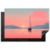 Zeilboot - Roze zee - Zonsondergang - Bergen Inductie beschermer vinyl 3mm klein -3d