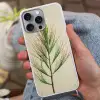 Dennentak - Naaldvormige bladeren - Lichtgroen Hoesje iPhone 16 Pro Max met koord klein -sfeer3