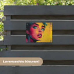 Close-up - Vrouwengezicht - Stippen - Geel tuinposter los doek klein -sfeer3