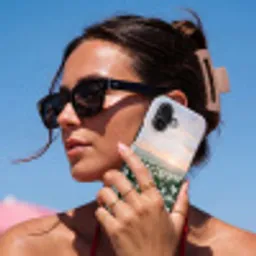Tulpen - Landschap - Wit Toughcase MagSafe Apple iPhone 17 klein -Sfeer2V