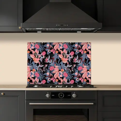 Zomer - Vlinder - Zwart - Roze keuken achterwand spatscherm klein 900 -sfeer1