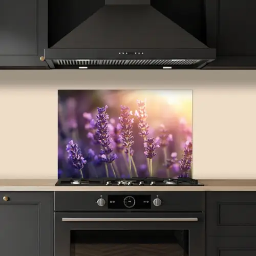 Lavendelbloemen - Paars - Zonlicht keuken achterwand spatscherm klein -sfeer1