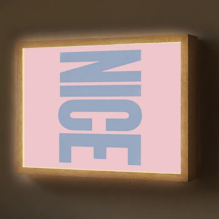Nice - Paars - Roze Light Box met batterij (Wandlamp) middel -z3d_website