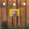 Kameleon - Kauwgom - Kleurrijk tuinposter los doek klein -sfeer1