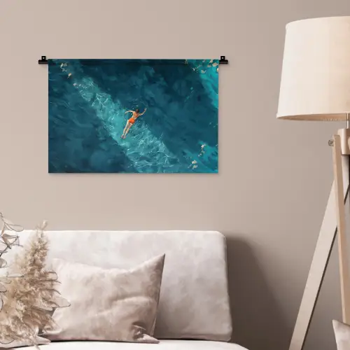 Vrouw - Water - Bikini - Oranje Wandkleed katoen klein -sfeer4