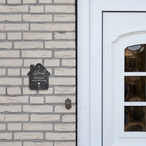 Donker steen - Sierlijk Naambord Huisje klein -sfeer1