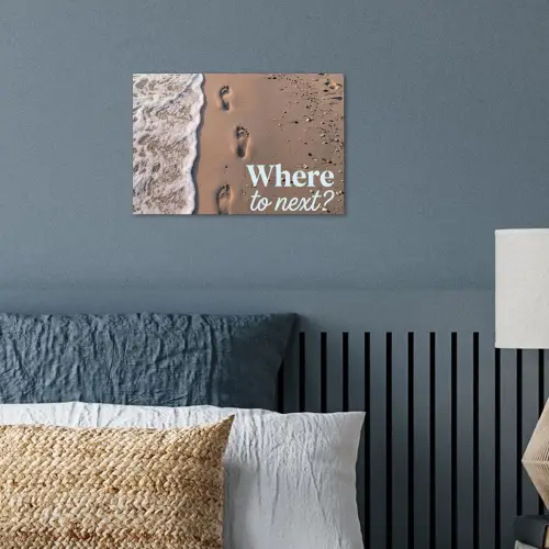 Where to next - Strand - Voetstappen poster papier klein -sfeer2