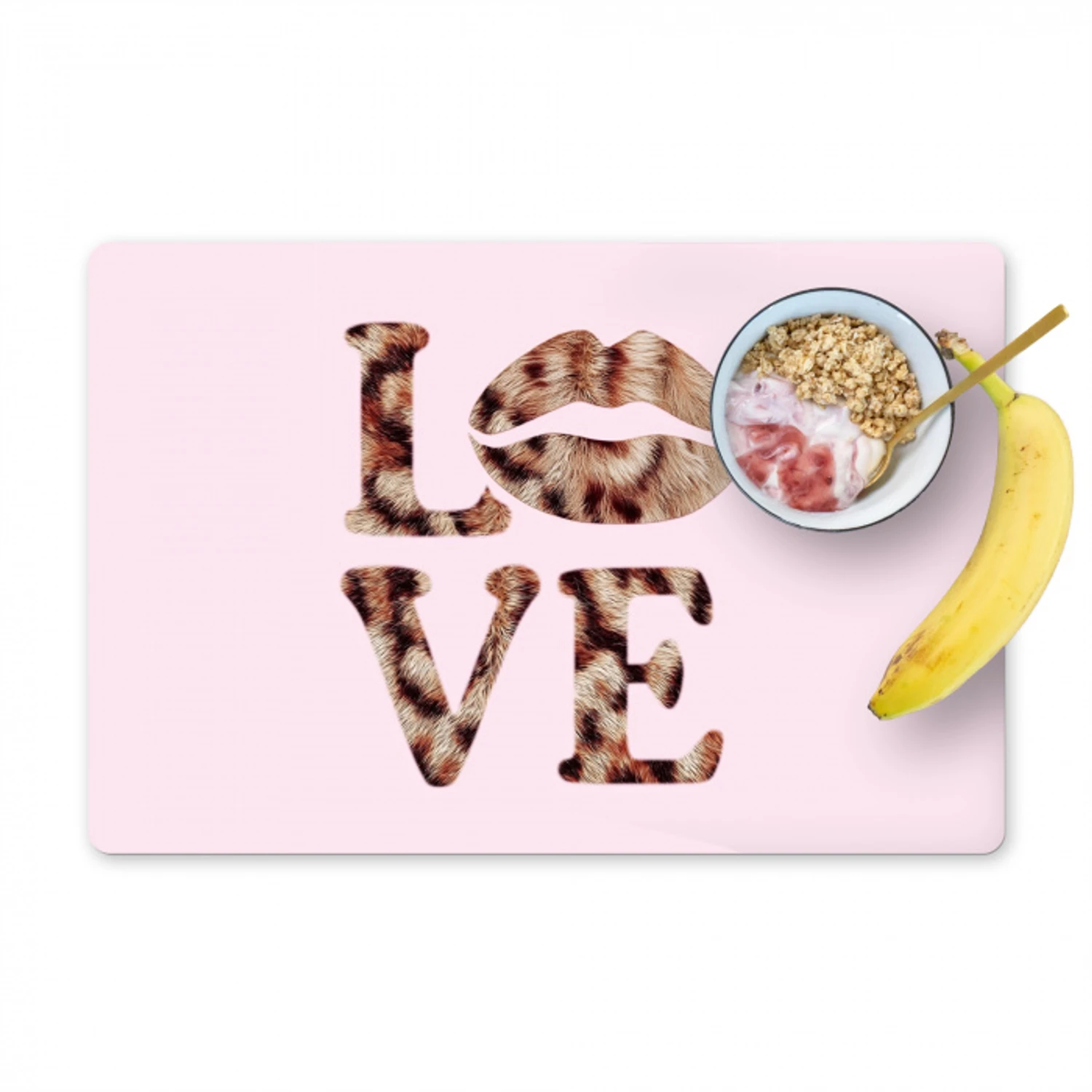 Tekst - Love - Pantervacht - Lichtroze Placemat vinyl groot -zzzproduct_Kitchenyeah-website
