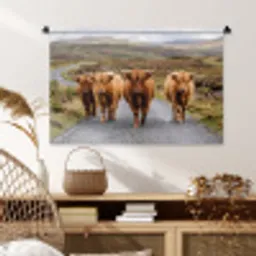 Schotse Hooglanders - Weg - Landschap - Kudde Wandkleed katoen middel -sfeer5