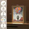 Jongen - Ballonnen - Gebouwen - Kunst Light Box met kabel (Tafellamp) klein -USP_NL